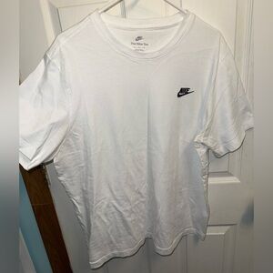 Men’s Nike tee XL